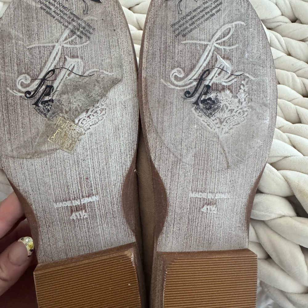 Free People Mont Blanc Tan Sandals NWOT - Picture 6 of 6